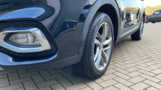 MG Hs 1.5 T-GDI Exclusive 5dr DCT Petrol Hatchback